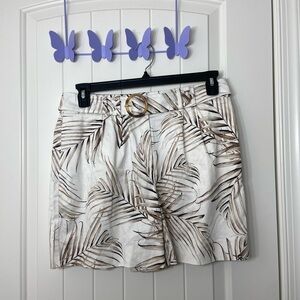 NWOT White House Black Market women’s the 5 inch short cream tan belted shorts‎